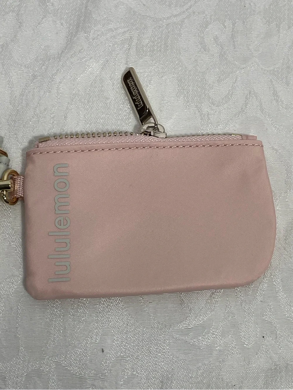 Lululemon NWT Dual Pouch Wristlet in Pink and Light Gray
